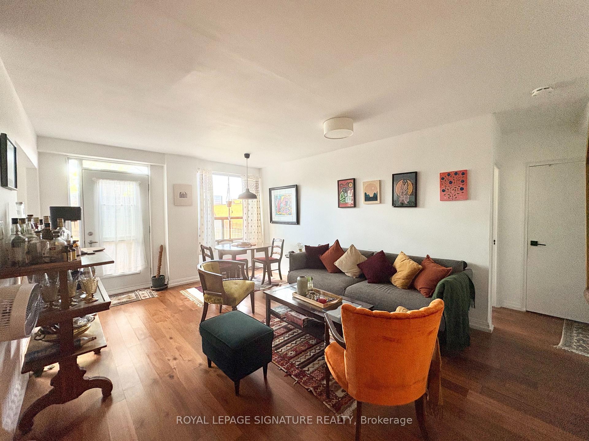 740 Eglinton Avenue W 103, Toronto C04 — photo 3 of 5