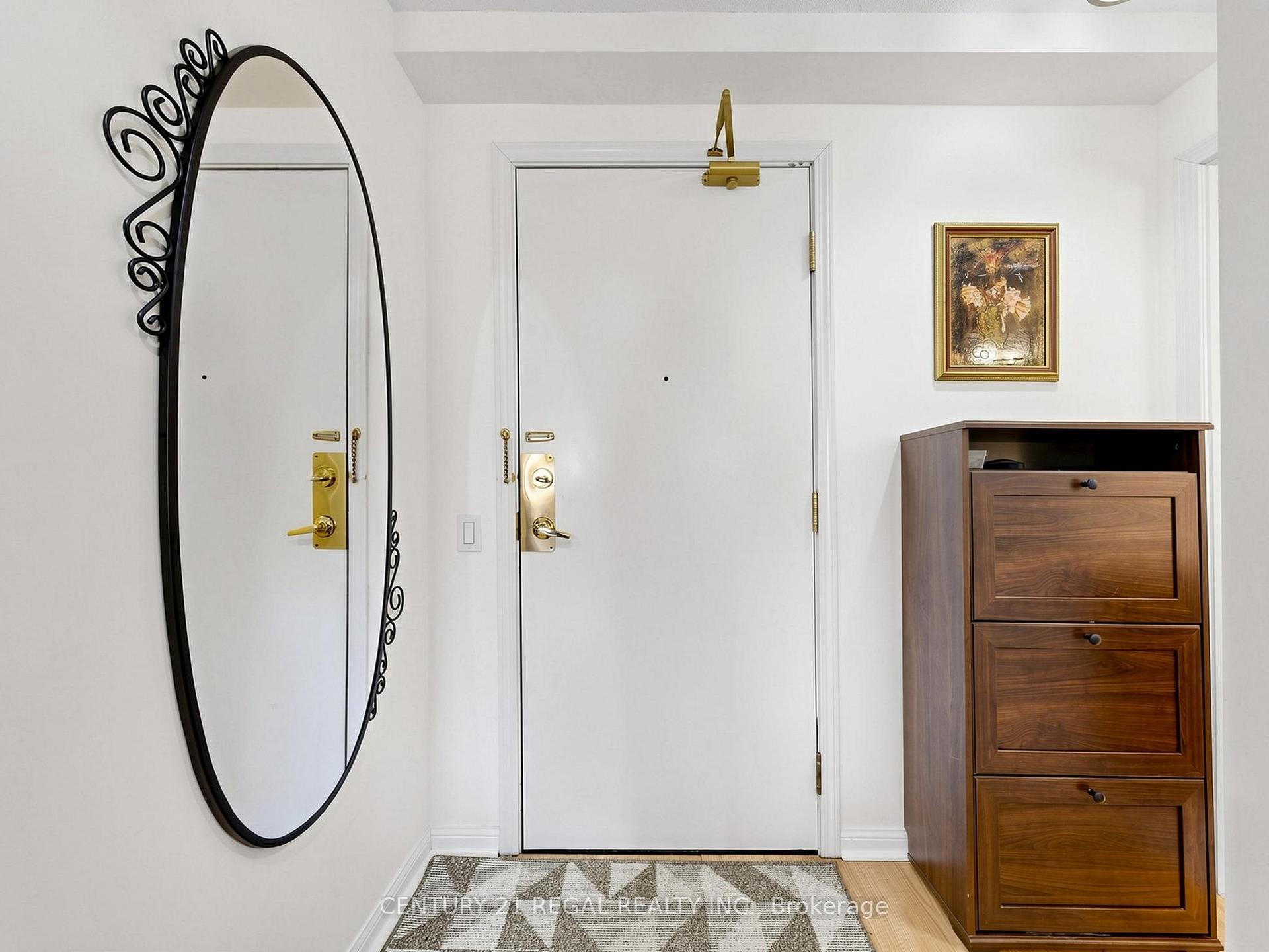 650 Lawrence Avenue W 336, Toronto C04 — photo 3 of 5