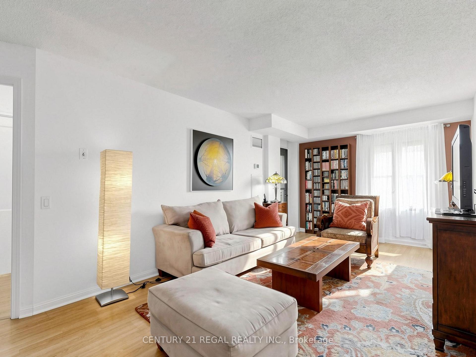 650 Lawrence Avenue W 336, Toronto C04 — photo 5 of 5