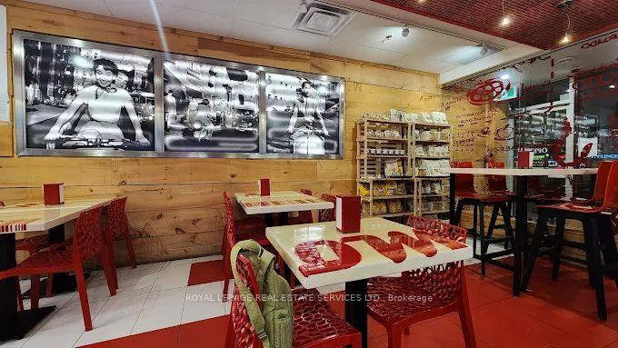 1554 Avenue Road, Toronto C04 — photo 2 of 5
