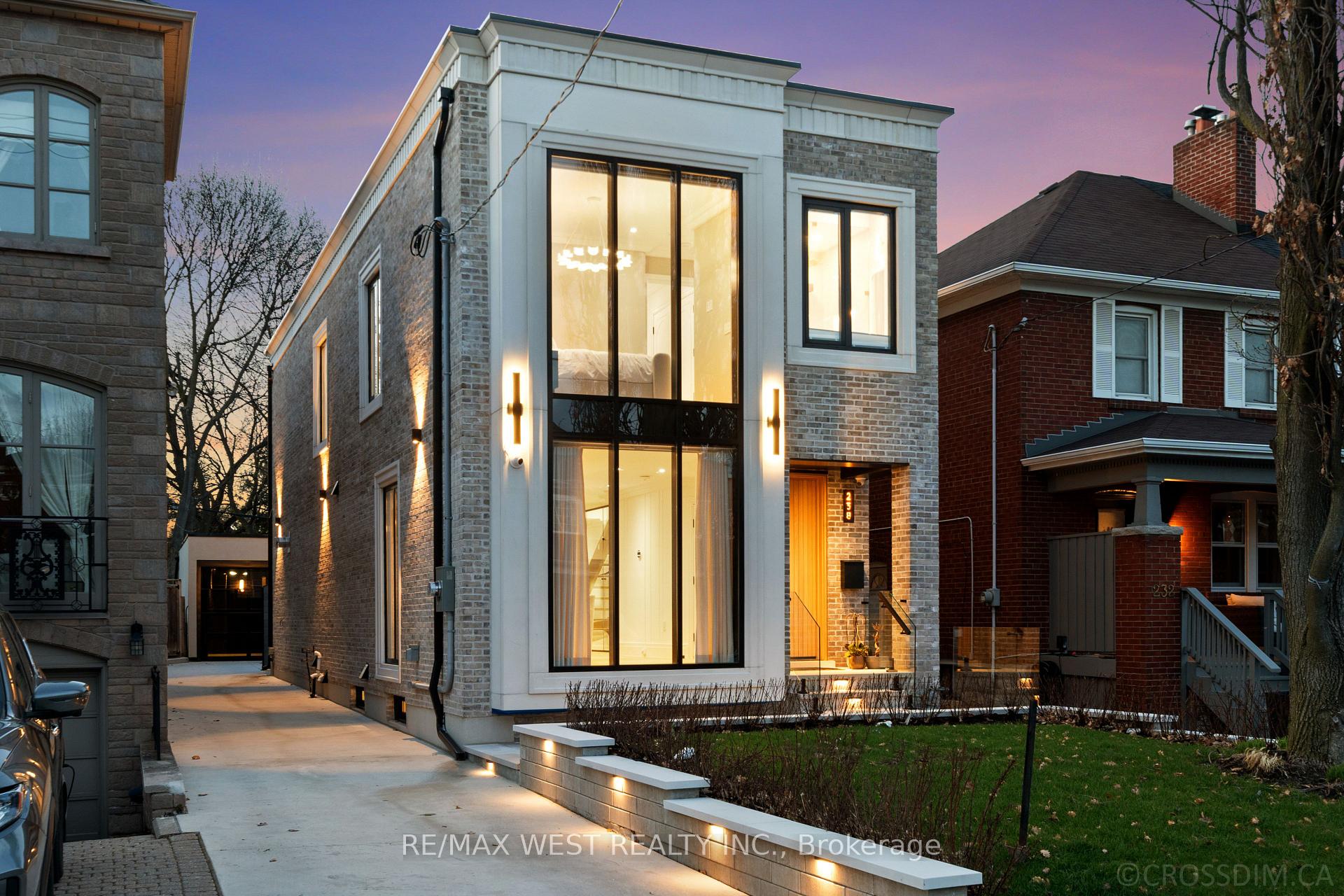 238 Melrose Avenue N, Toronto C04, ON M5M 1Z1 — Toronto C04, Ontario