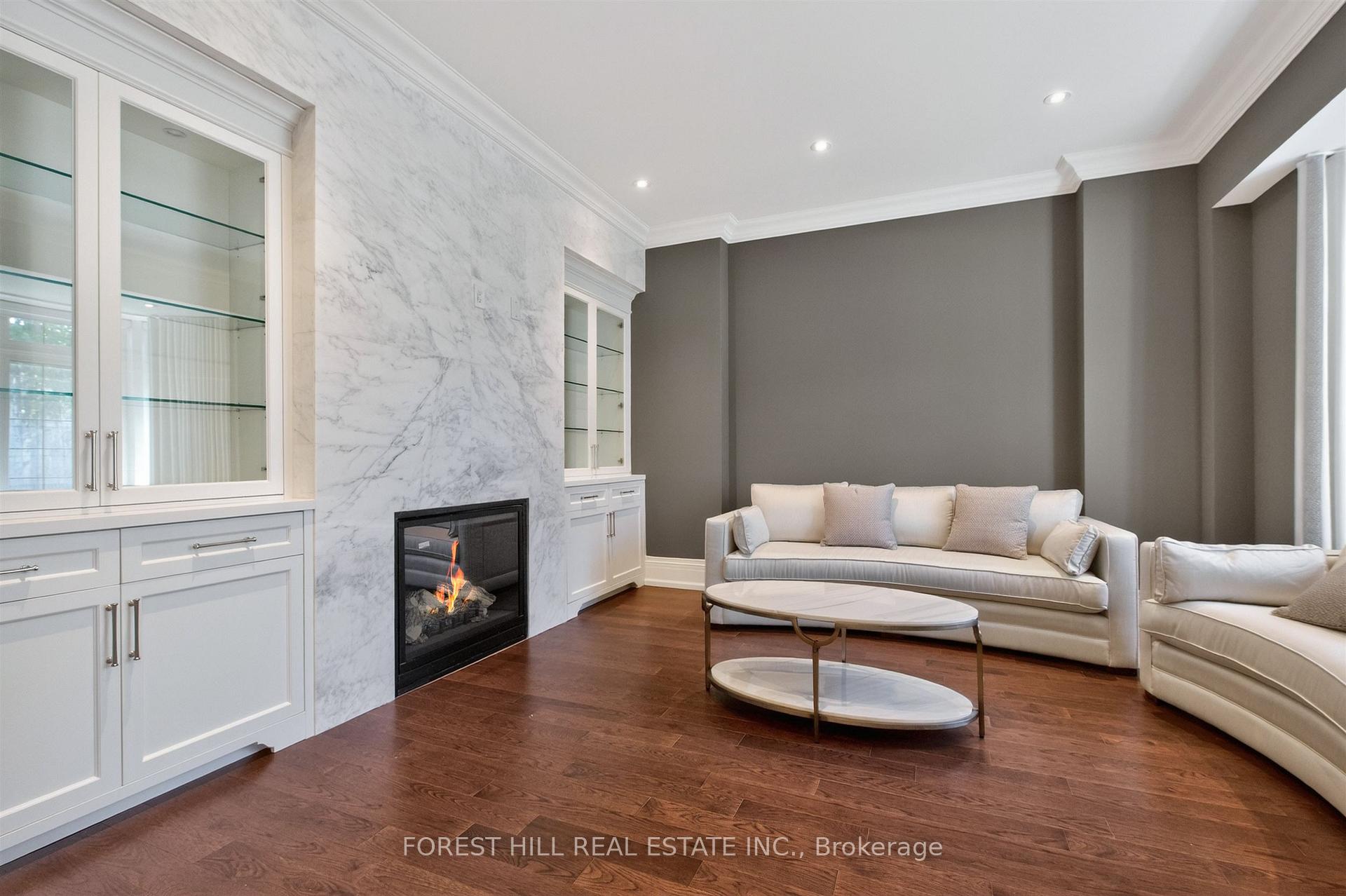 326 Lytton Boulevard, Toronto C04 — photo 5 of 5