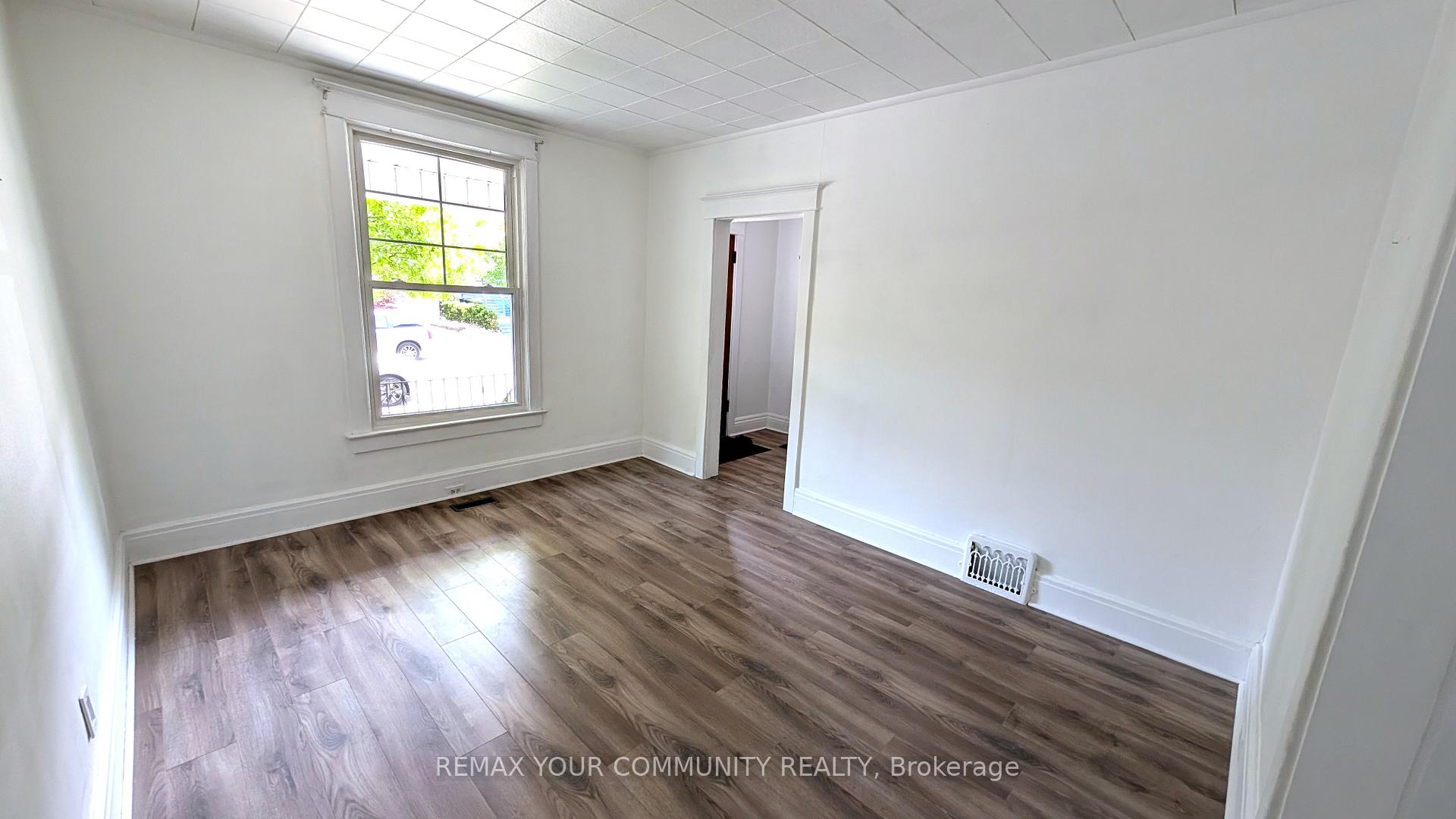 186 Roslin Avenue M4N 1Z6, Toronto C04 — photo 3 of 5