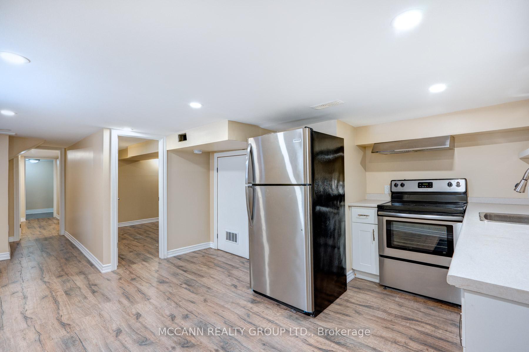 301 Robina Avenue BSMNT, Toronto C03 — photo 3 of 5
