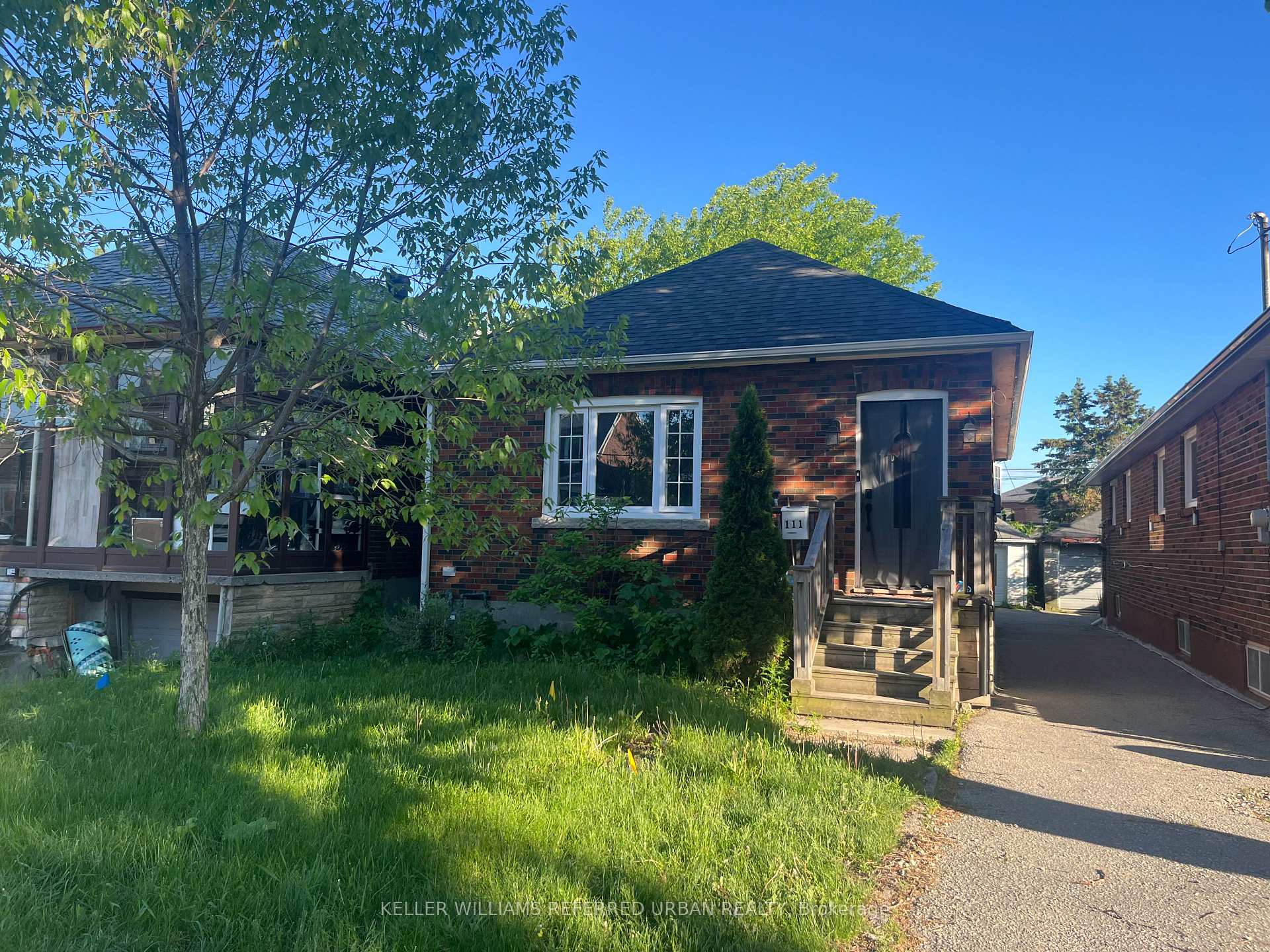 111 Clovelly Avenue Main Floor, Toronto C03, ON M6E 2E7 — Toronto C03, Ontario