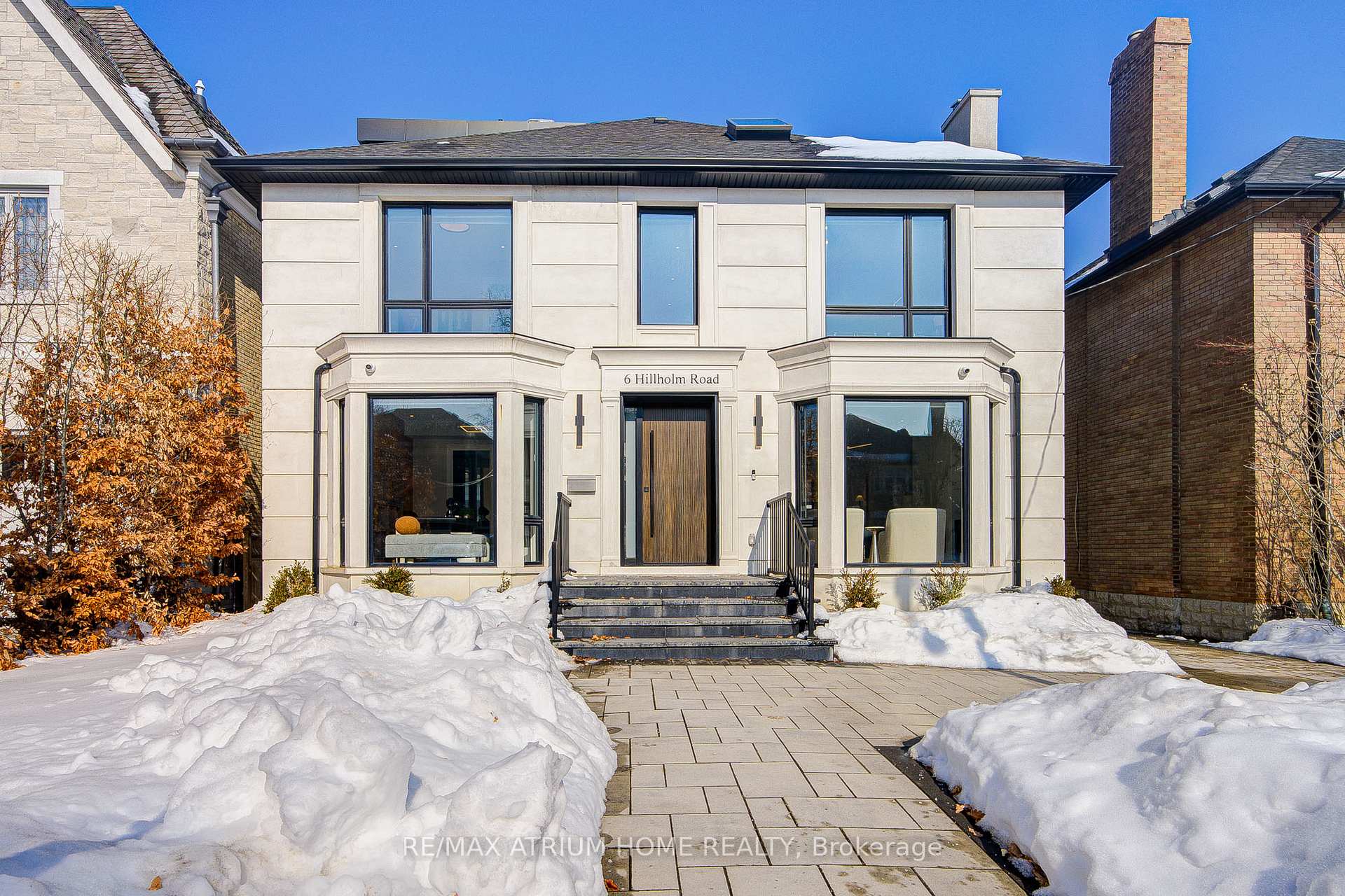 6 Hillholm Road, Toronto C03, ON M5P 1M2 — Toronto C03, Ontario