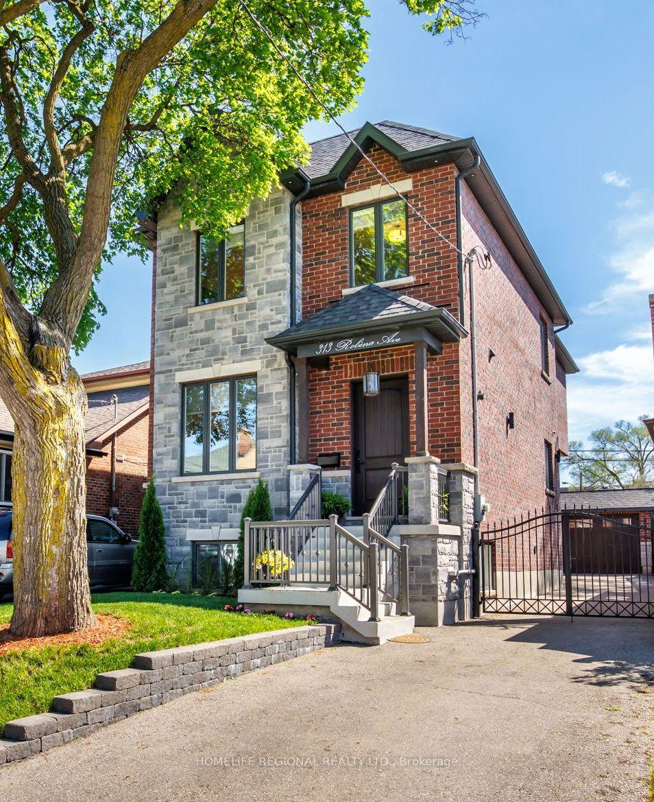 313 Robina Avenue, Toronto C03, ON M6C 3Z2 — Toronto C03, Ontario