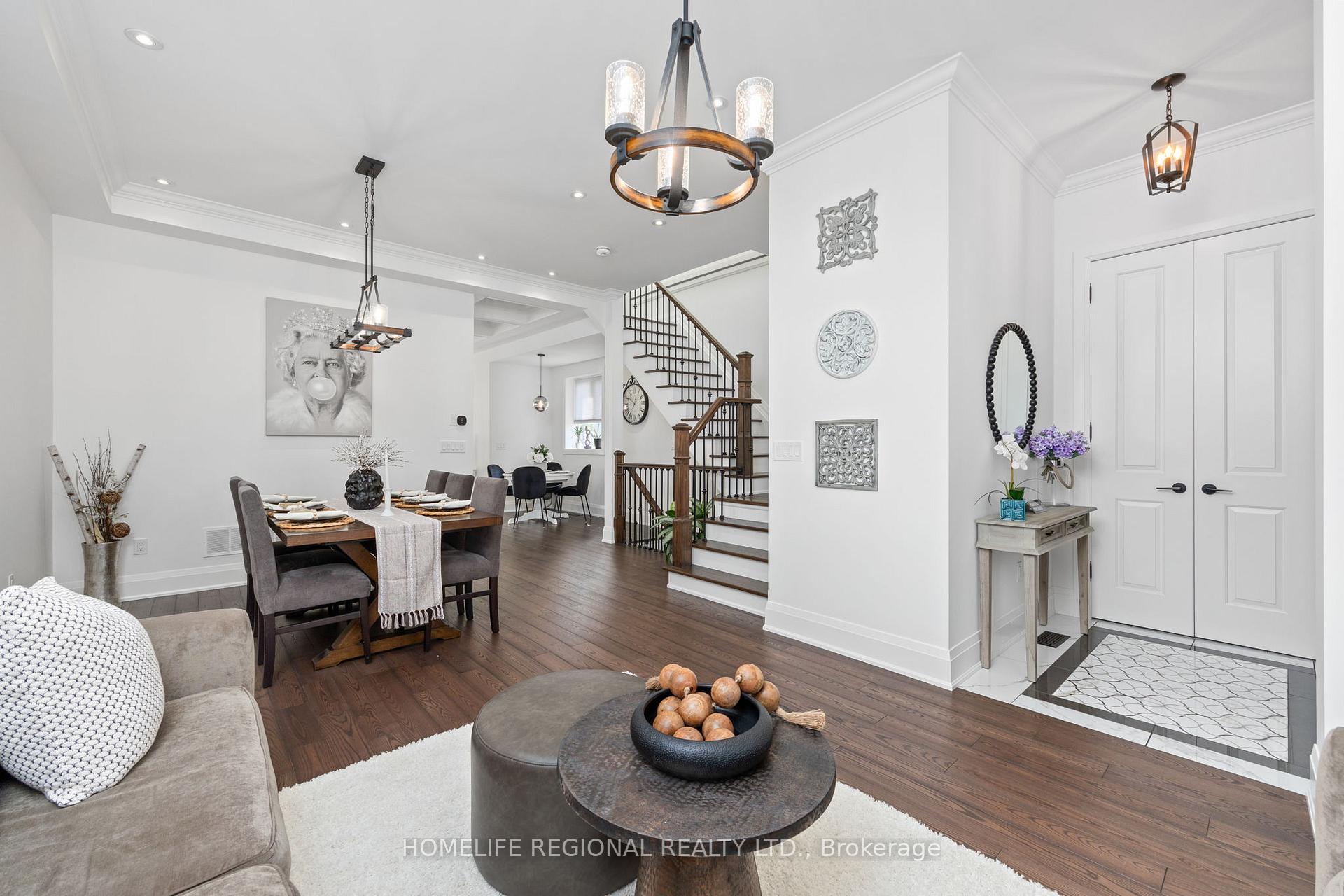 313 Robina Avenue, Toronto C03 — photo 2 of 5