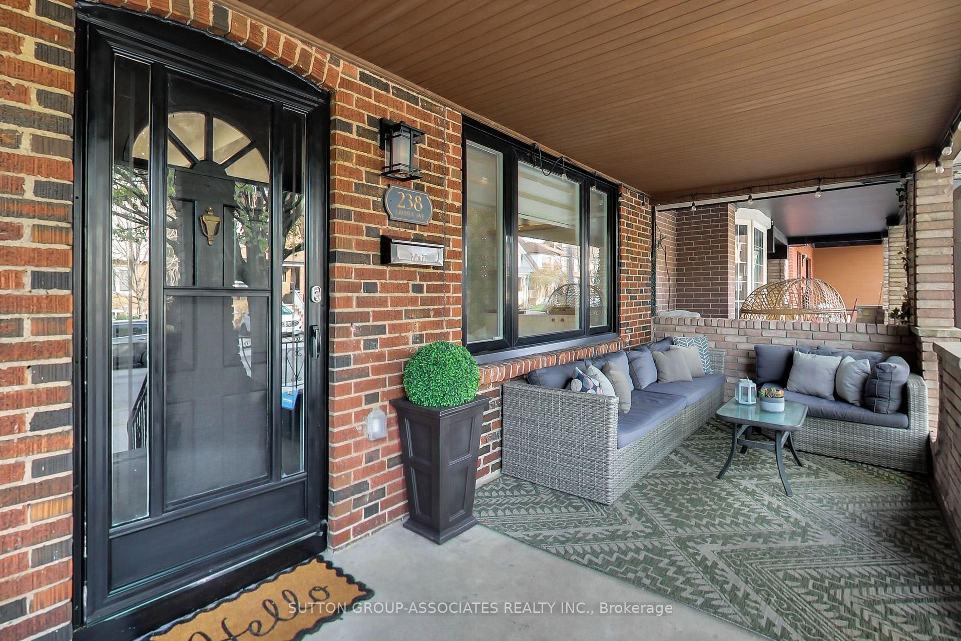 238 Lauder Avenue, Toronto C03 — photo 2 of 5
