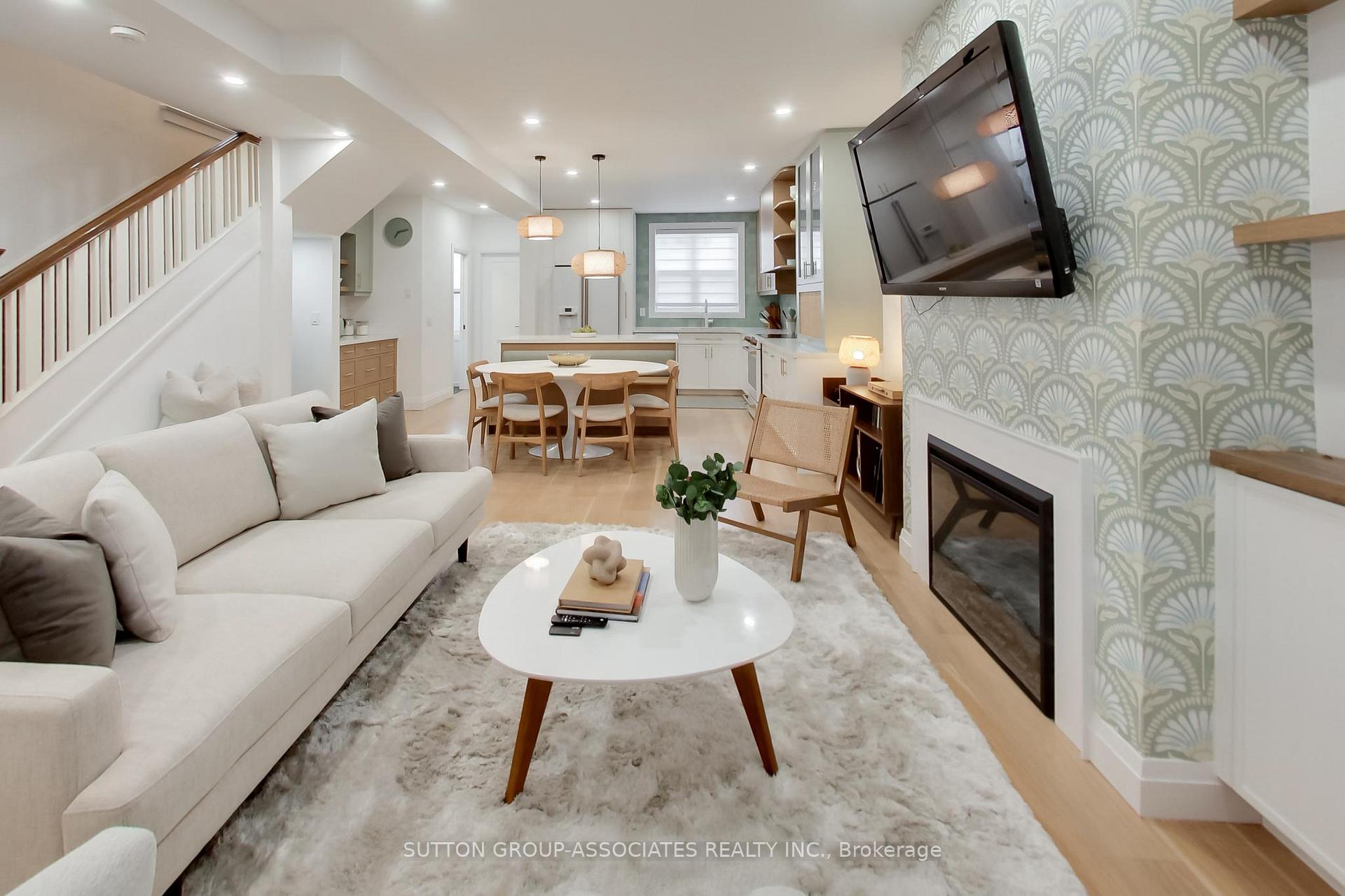 238 Lauder Avenue, Toronto C03 — photo 5 of 5