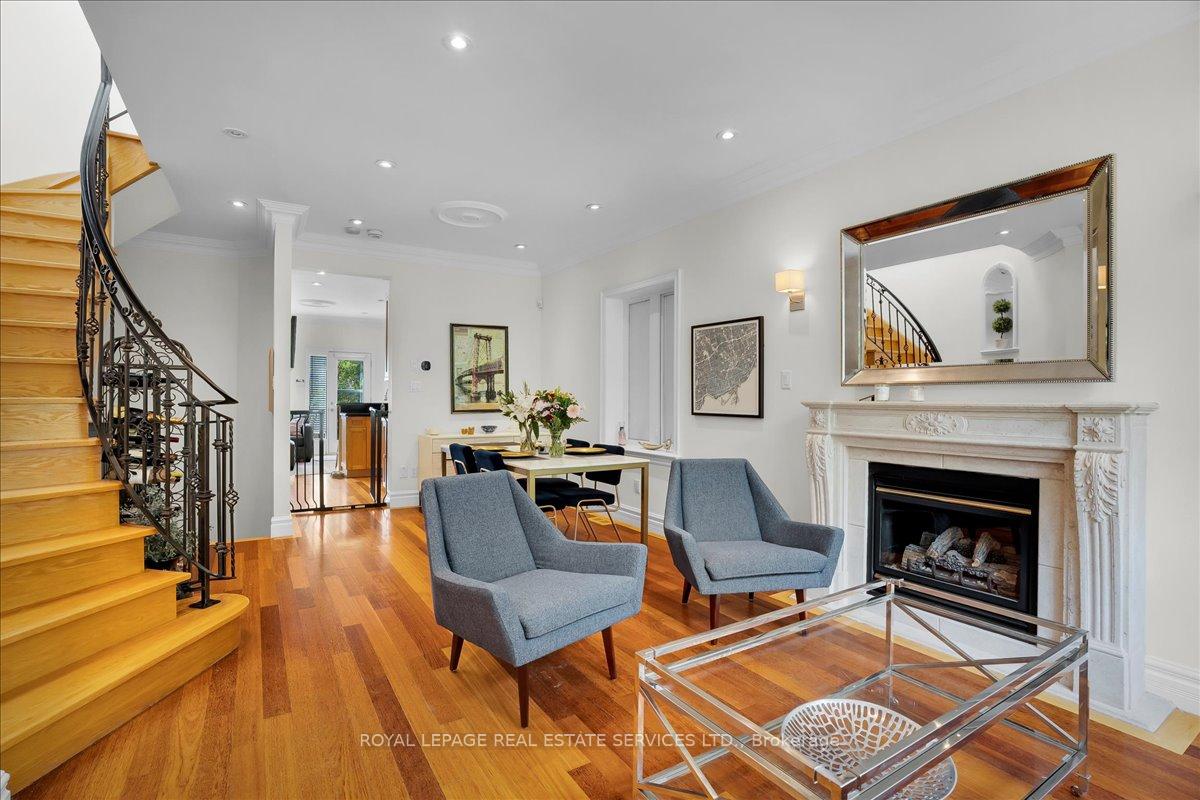 85 Bedford Park Avenue, Toronto C04 — photo 2 of 5