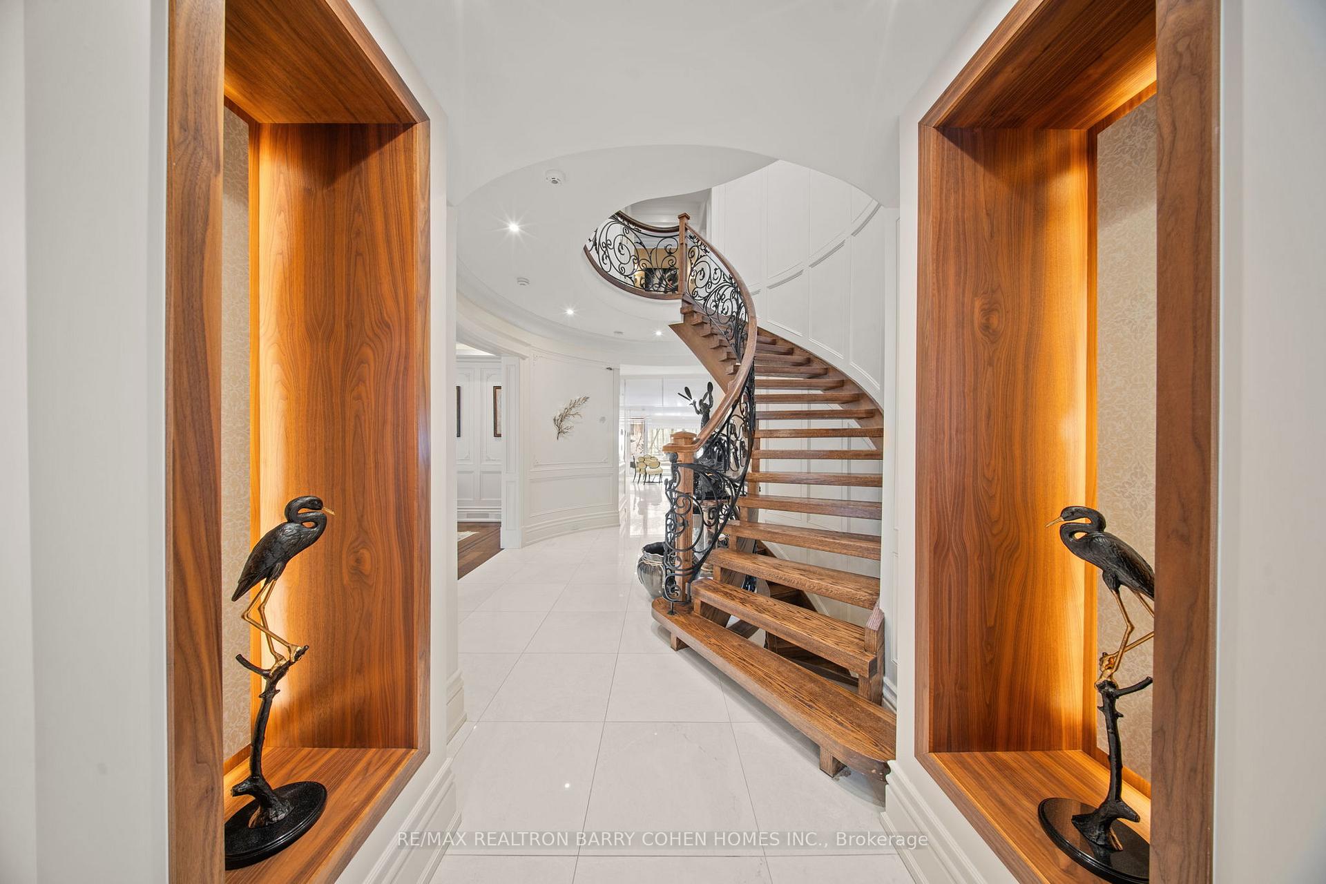 18 Brookfield Road, Toronto C12 — photo 4 of 5