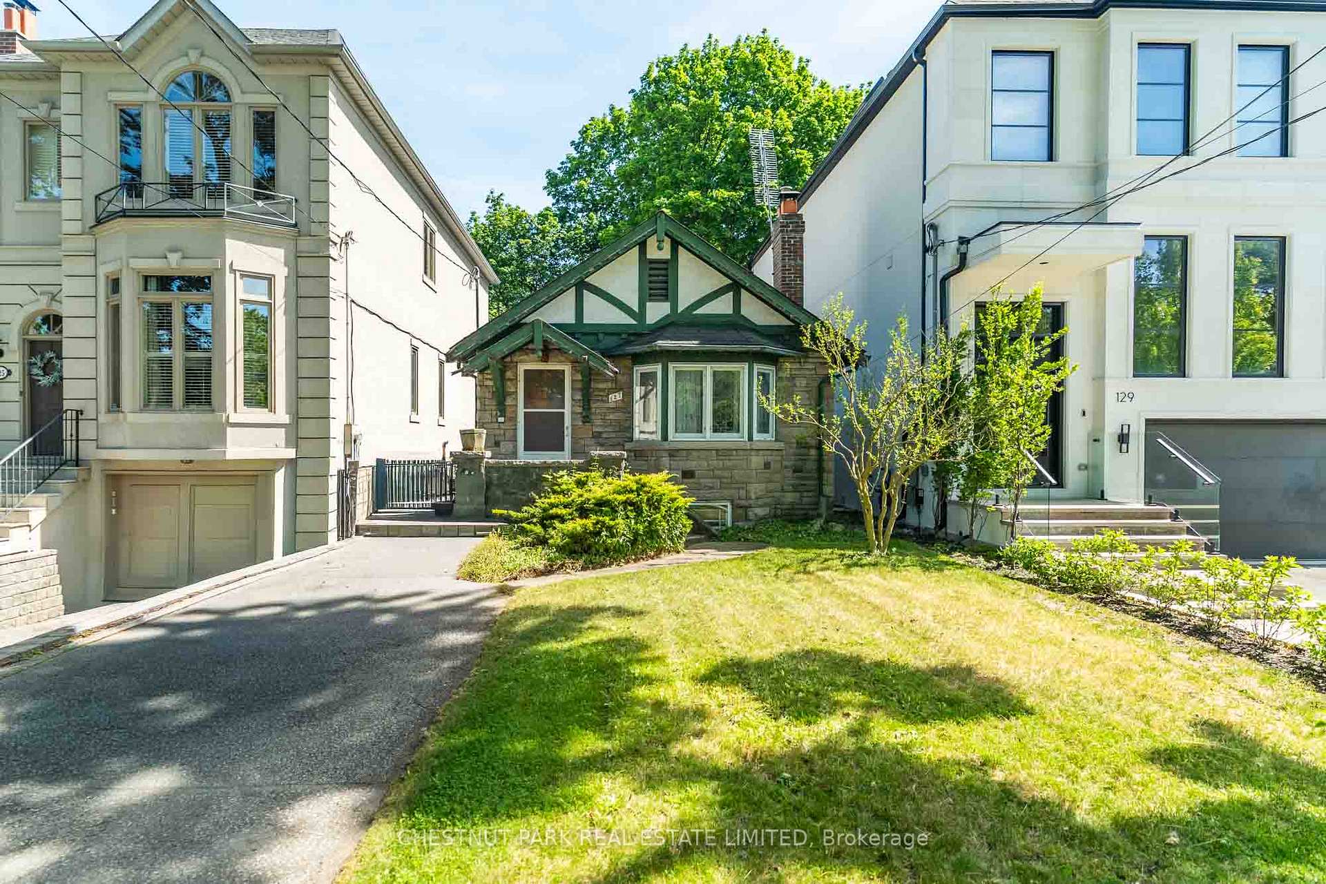 127 St Clements Avenue, Toronto C03, ON M4R 1H1 — Toronto C03, Ontario