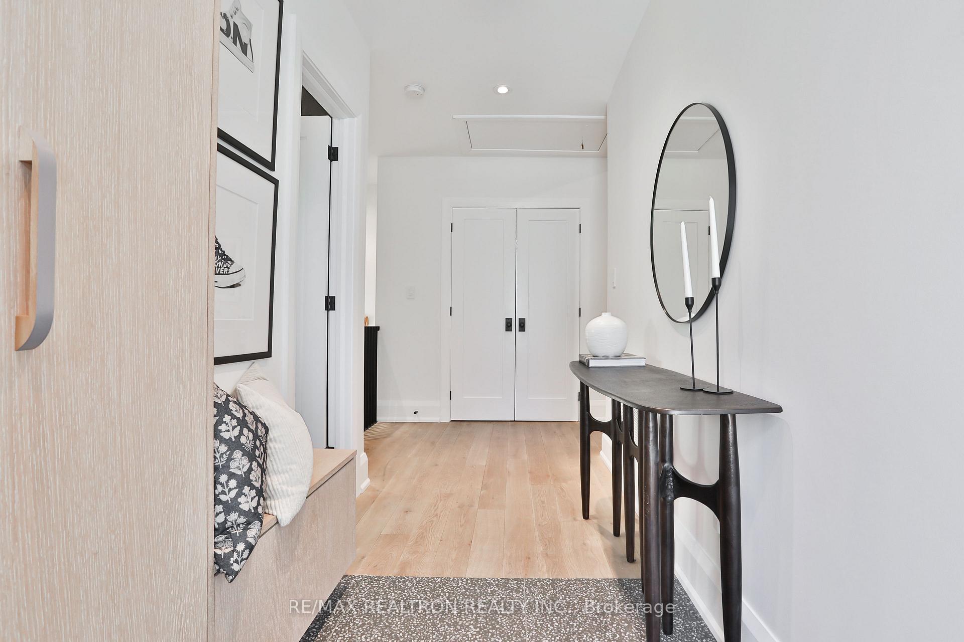 46 Gloucester Grove, Toronto C03 — photo 2 of 5