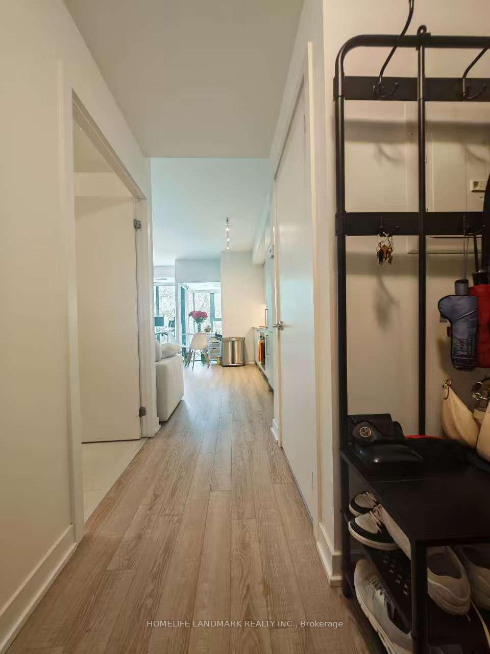 250 Lawrence Avenue W 310, Toronto C04, ON M5M 1B2