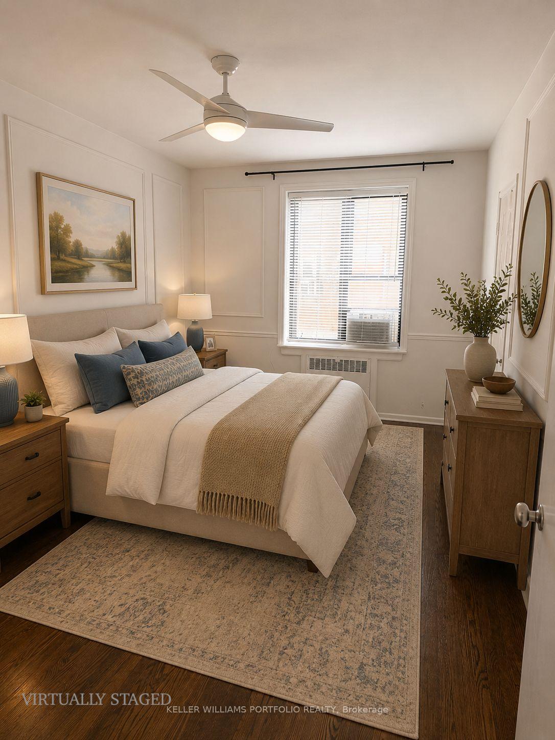 150 Farnham Avenue 422, Toronto C02, ON M4V 1H5