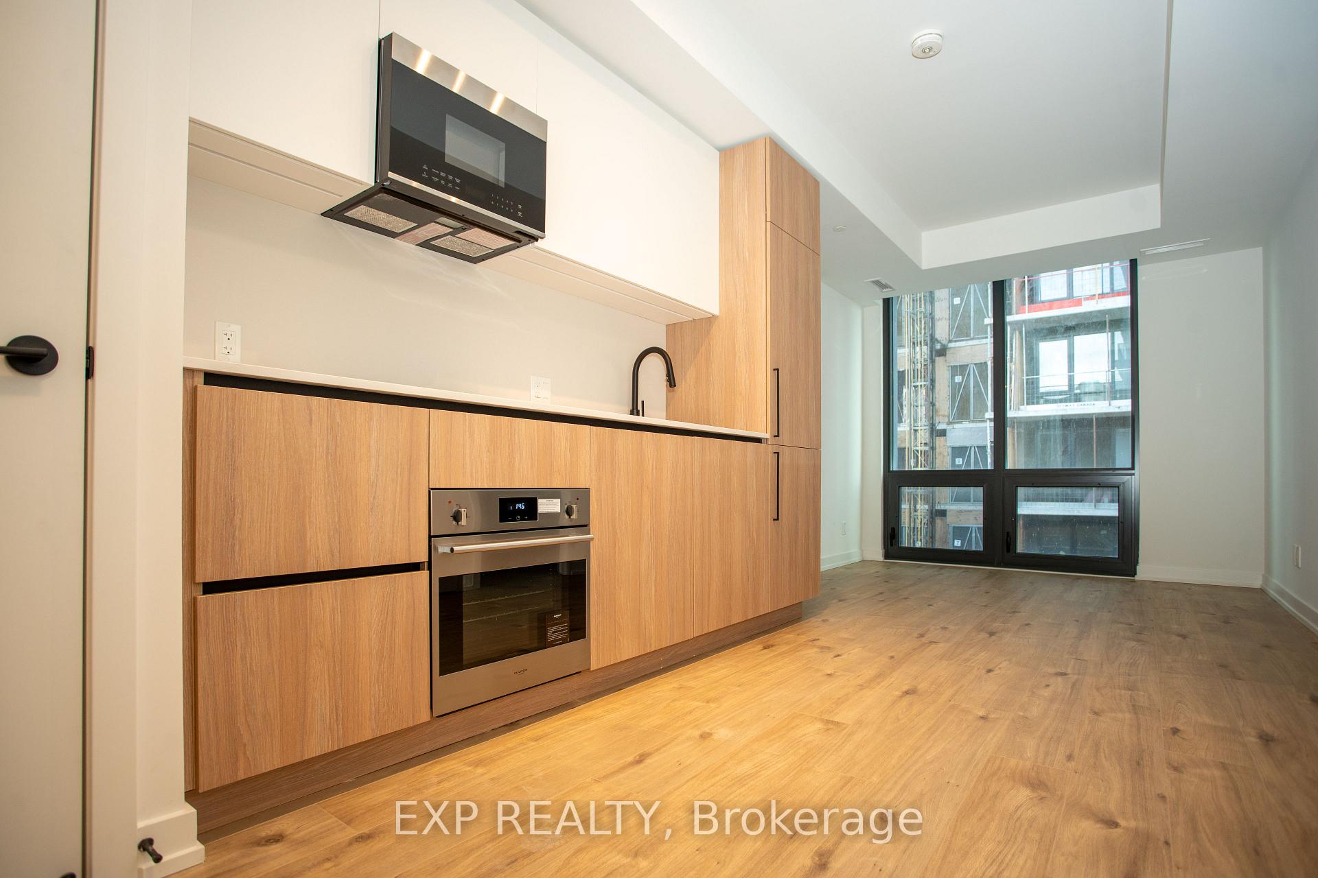 35 Parliament Street 917, Toronto C08, ON M5A 0Z5
