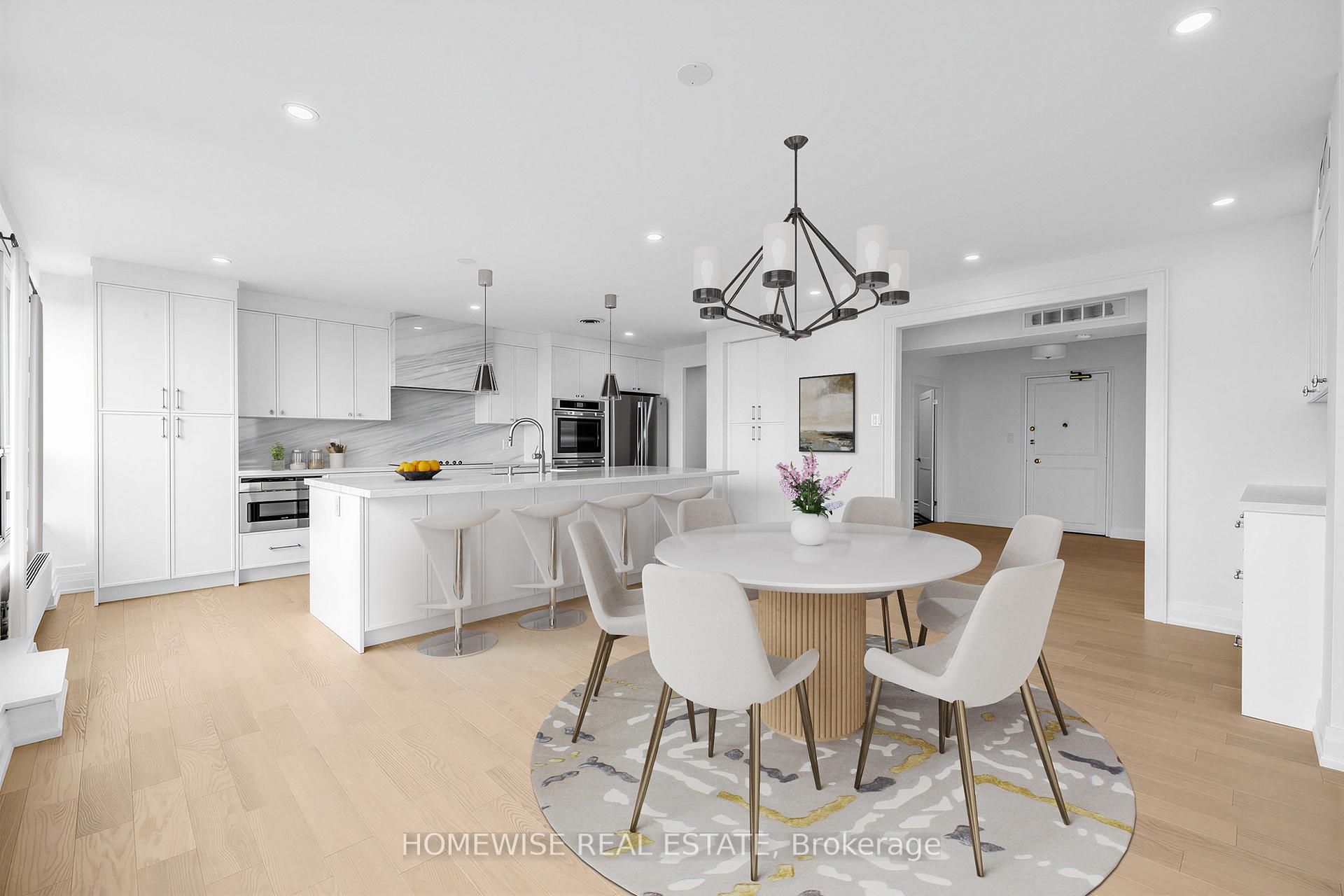 2500 Bathurst Street PHW, Toronto C04, ON M6B 2Y8