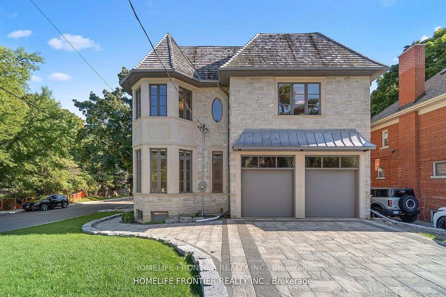 8 Vesta Drive, Toronto C03 — photo 2 of 5