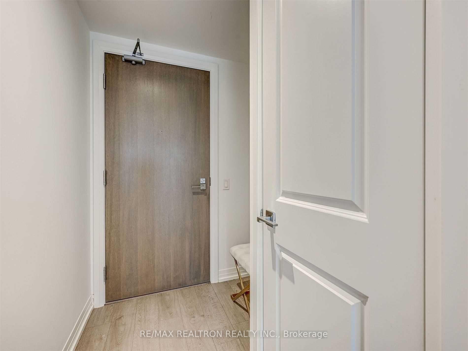 251 jarvis Street 608, Toronto C08, ON M5B 0C3