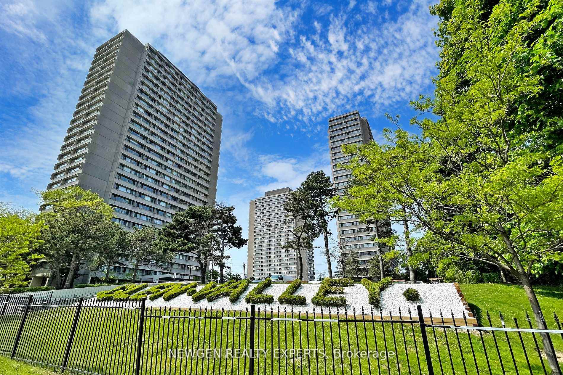 725 Don Mills Road 1903, Toronto C11, ON M3C 1S8