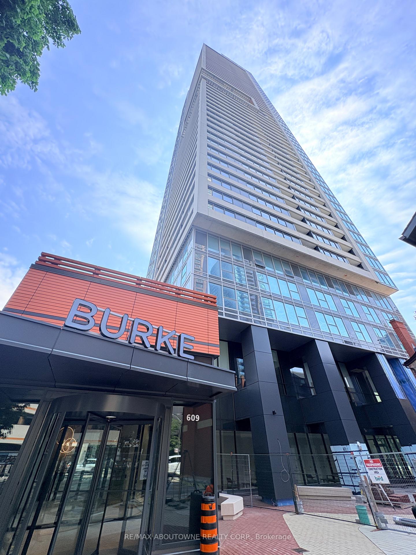 609 Sherbourne Street 1808, Toronto C08, ON M4X 1L1