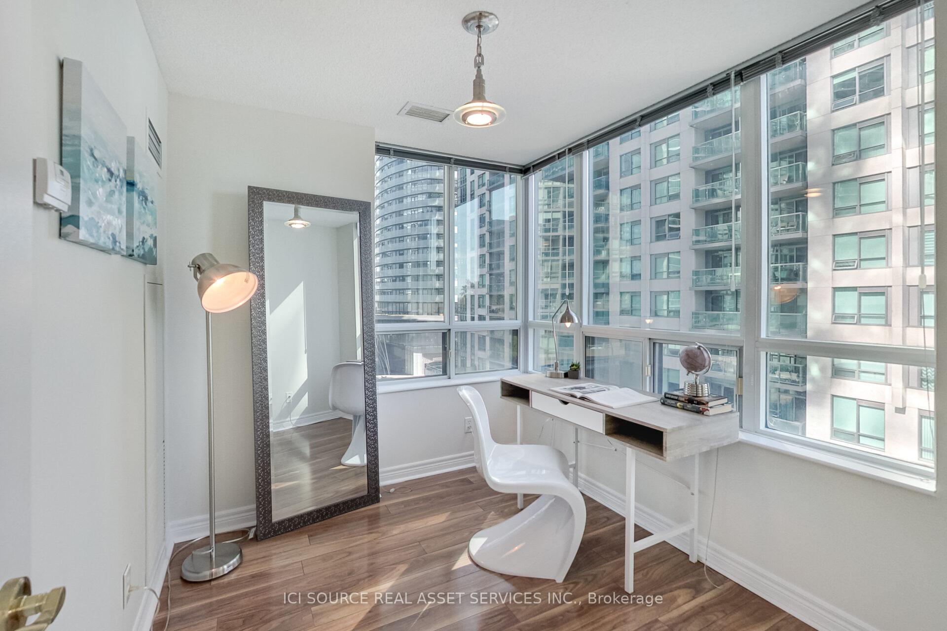 51 Lower Simcoe Street 607, Toronto C01, ON M5J 3A2