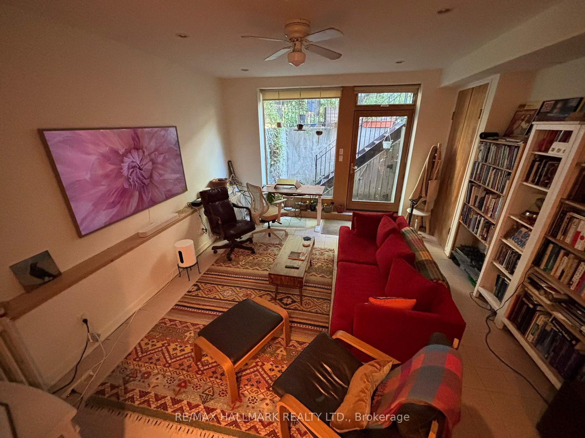 321 Palmerston Boulevard Lower, Toronto C01, ON M6G 2N5