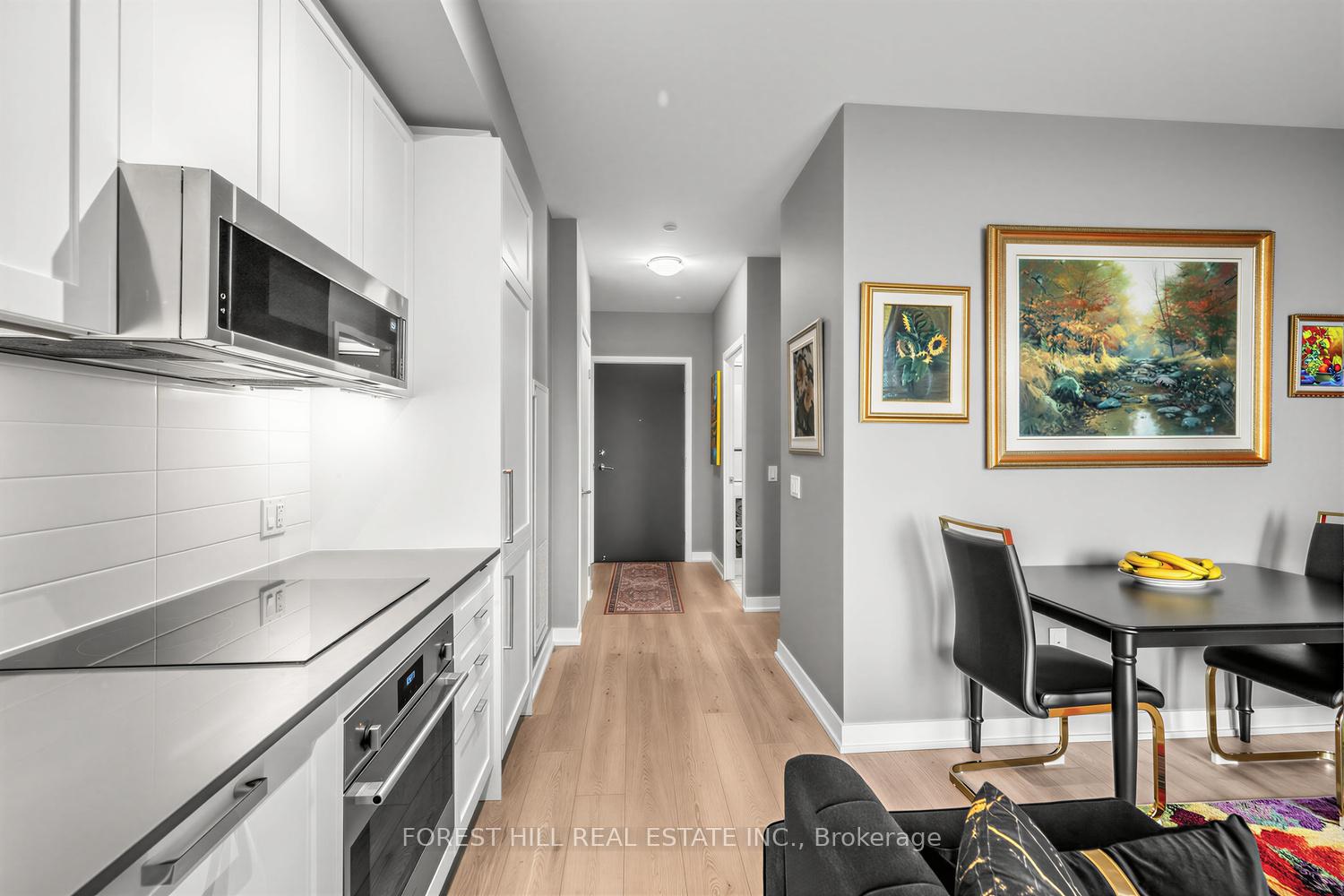 250 Lawrence Avenue W 703, Toronto C04, ON M5M 1B2