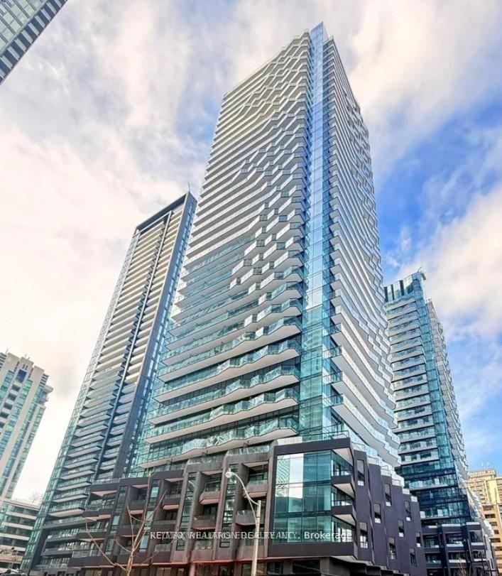 195 Redpath Avenue 3411, Toronto C10, ON M4P 0E4