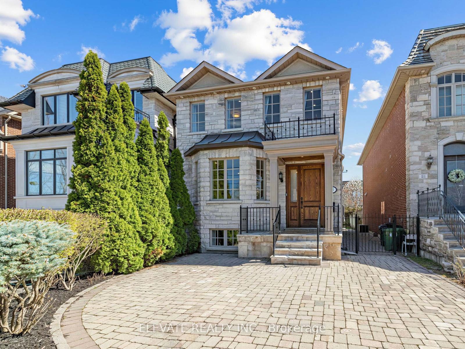 19 Dunblaine Avenue, Toronto C04, ON M5M 2R6