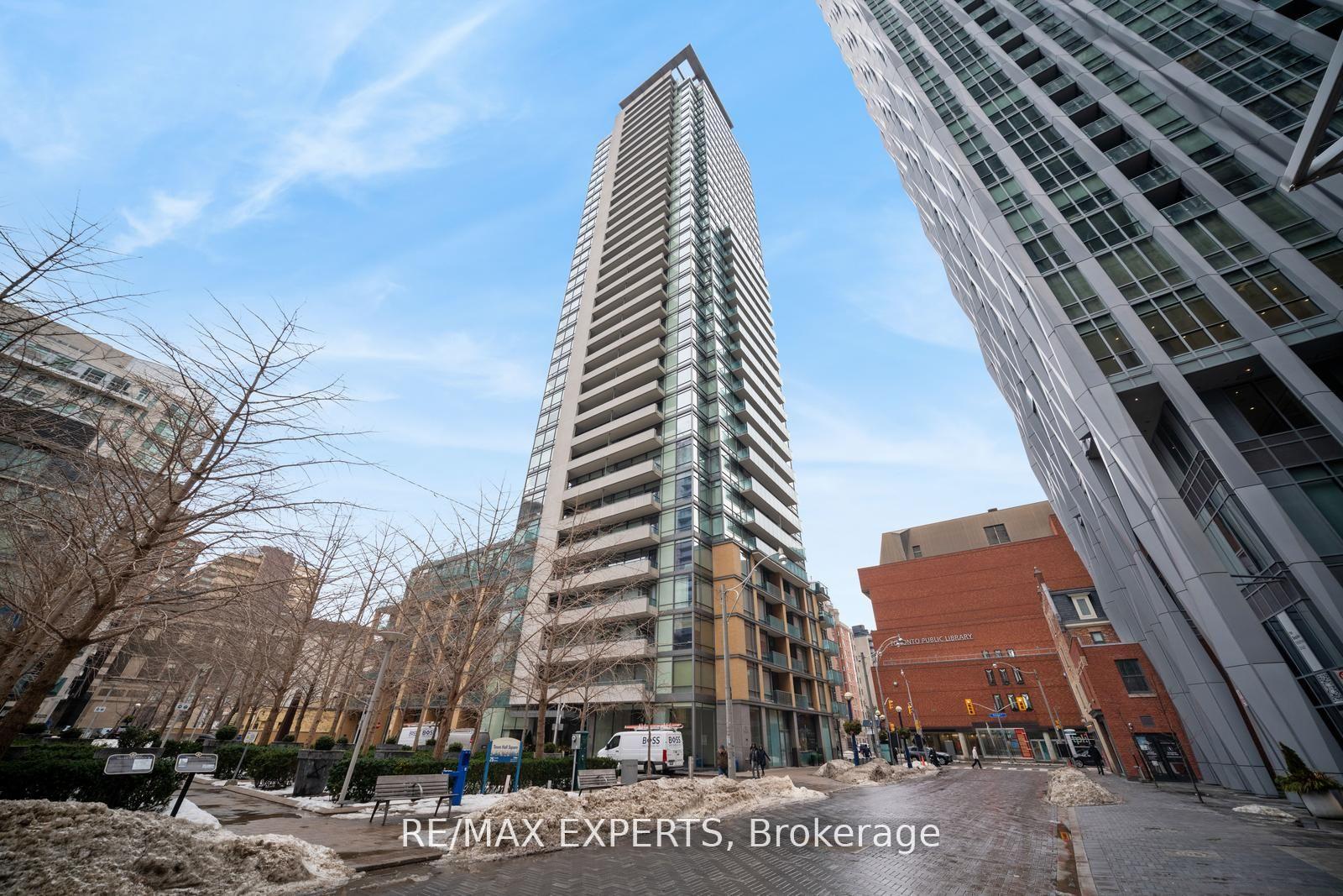 18 Yorkville Avenue S 903, Toronto C02, ON M4W 3Y8
