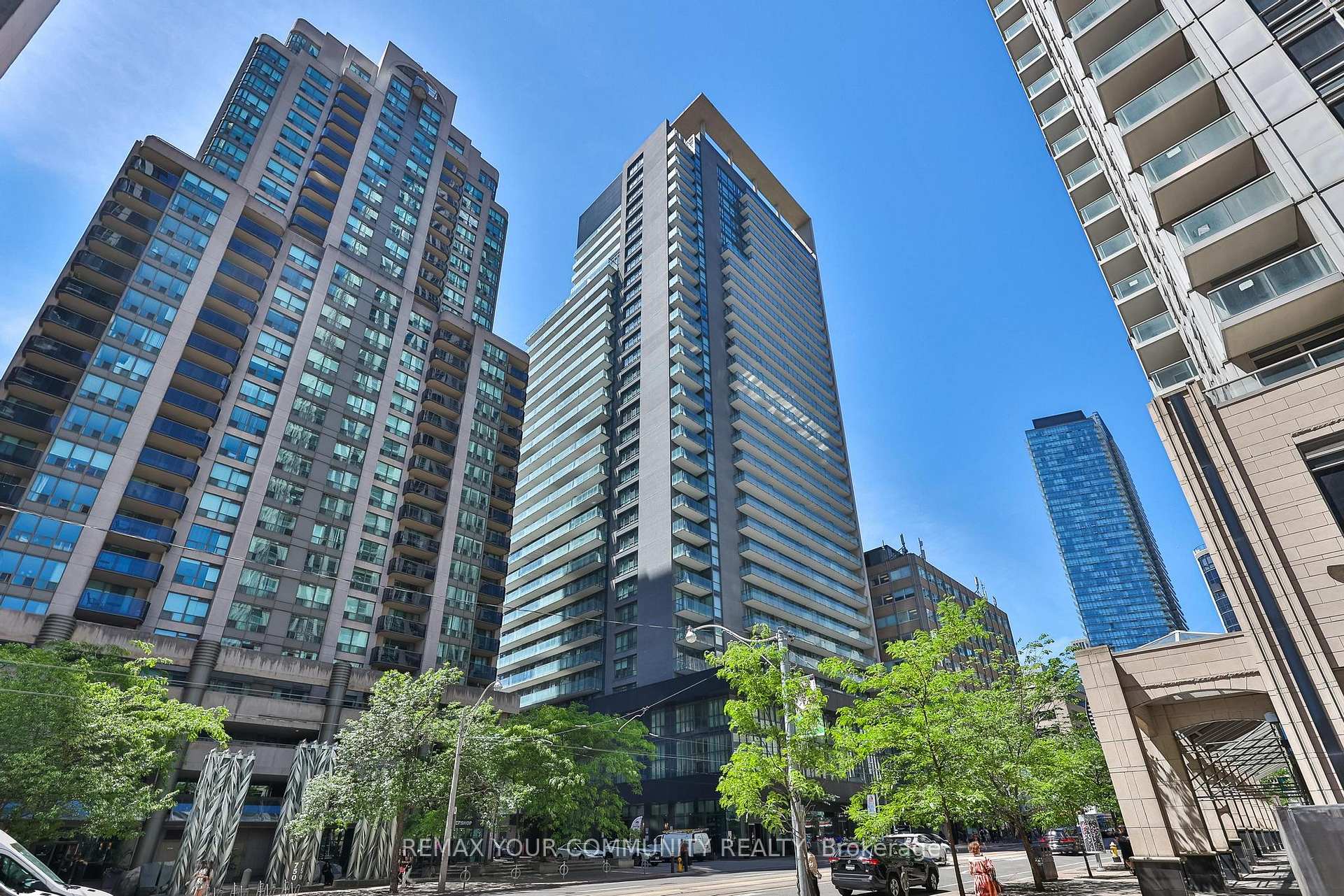 770 Bay Street PH101, Toronto C01, ON M5G 0A6