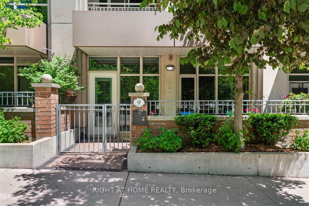 9 Bastion Street, Toronto C01, ON M5V 1A4
