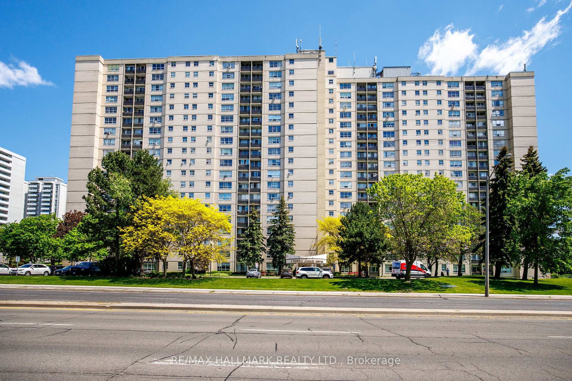 5 Parkway Forest Drive 711, Toronto C15, ON M2J 1L2