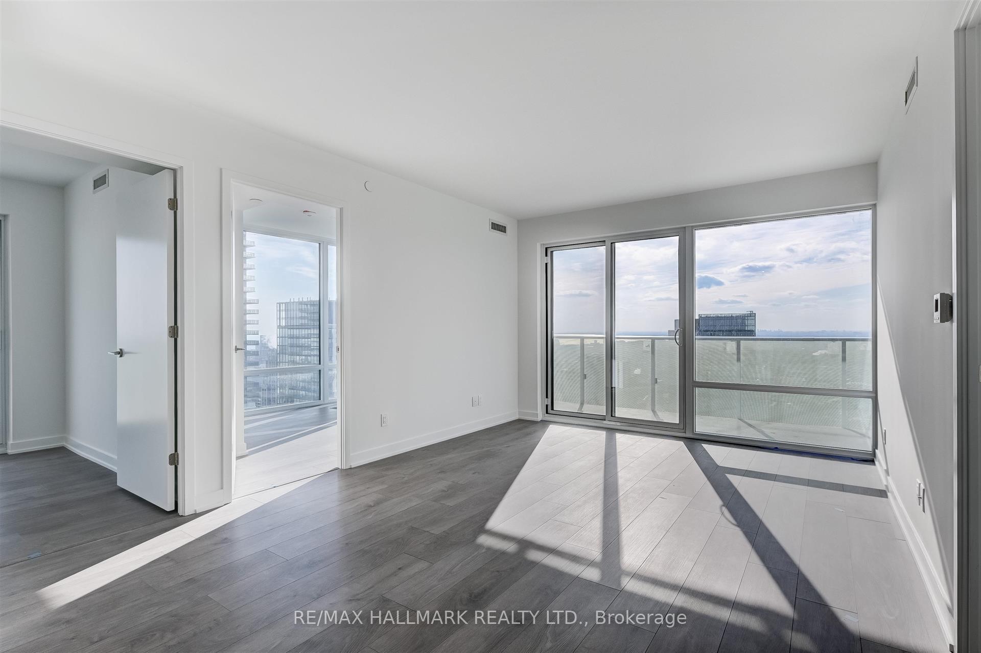 501 Yonge Street 5212, Toronto C01, ON M4Y 1Y4