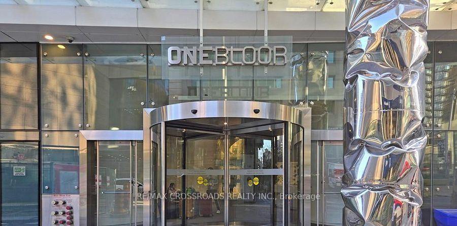1 Bloor Street 3208, Toronto C08, ON M4W 0A8