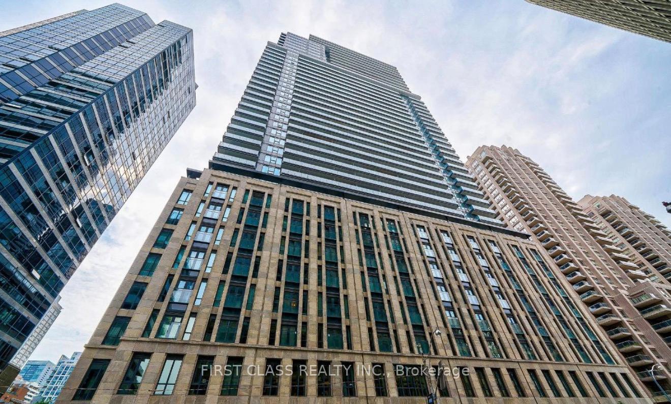 955 Bay Street PH4106, Toronto C01, ON M5S 2A2