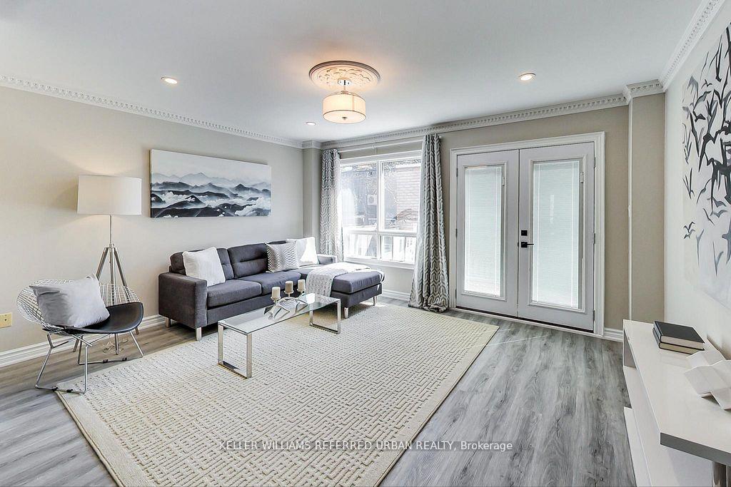 43 Northcote Avenue Main, Toronto C01, ON M6J 3K2
