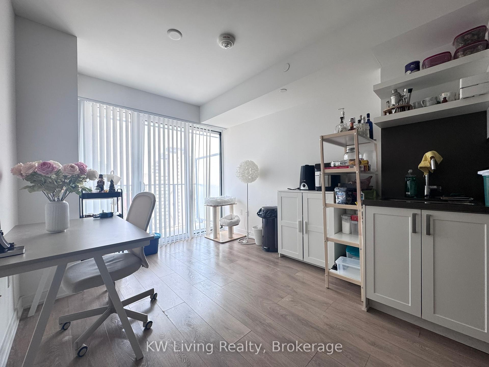 50 Wellesley Street E 2606, Toronto C08, ON M4Y 0C8