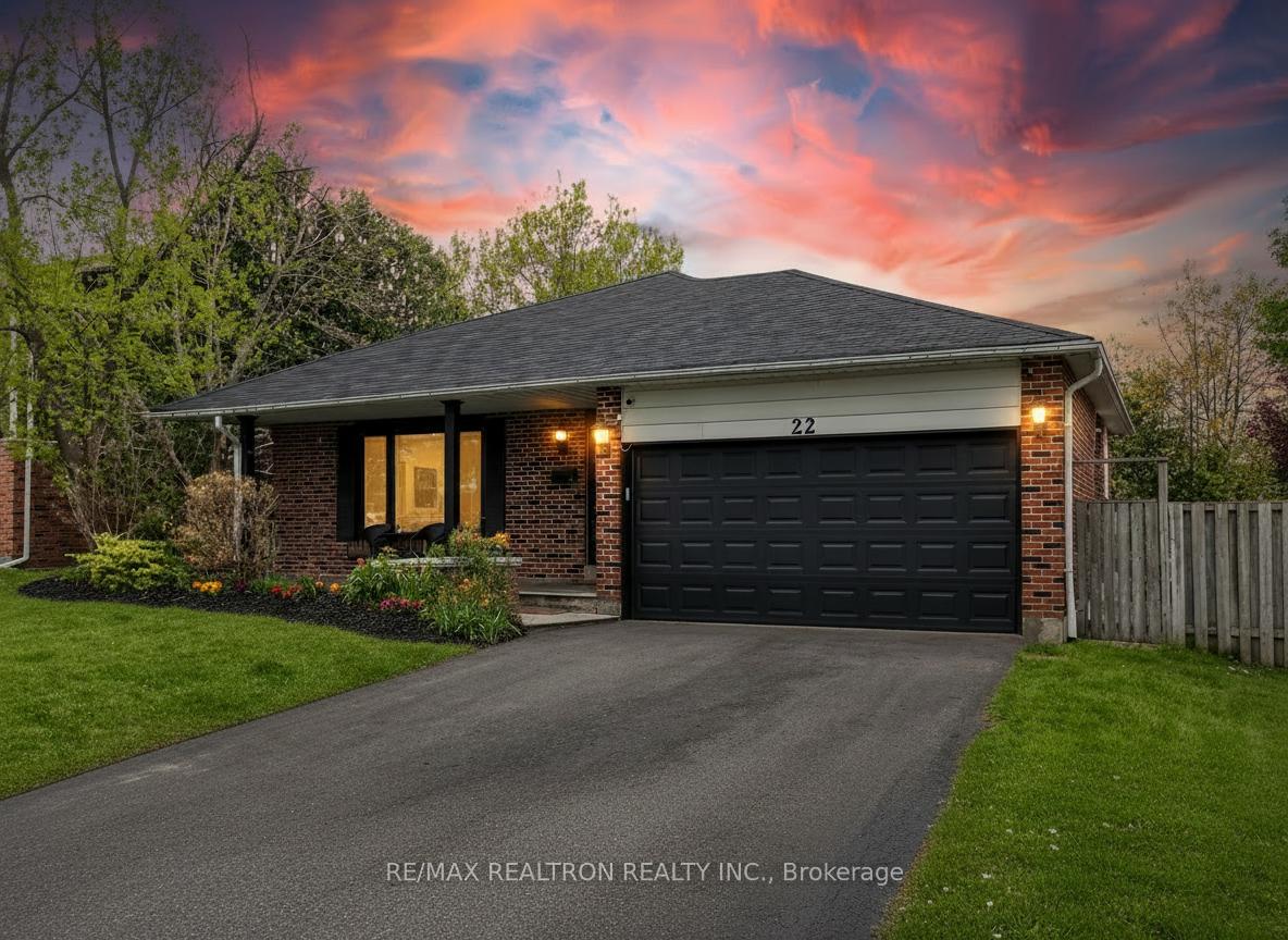 22 Deerpath Road, Toronto C13, ON M3A 1R5