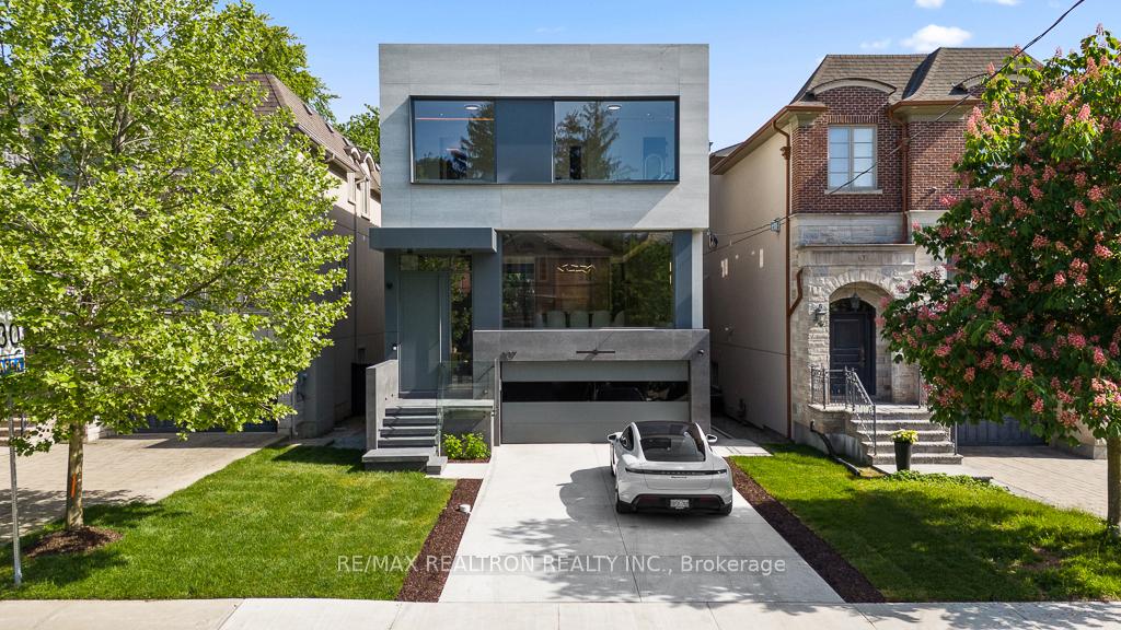 107 Elmwood Avenue, Toronto C14, ON M2N 3M1