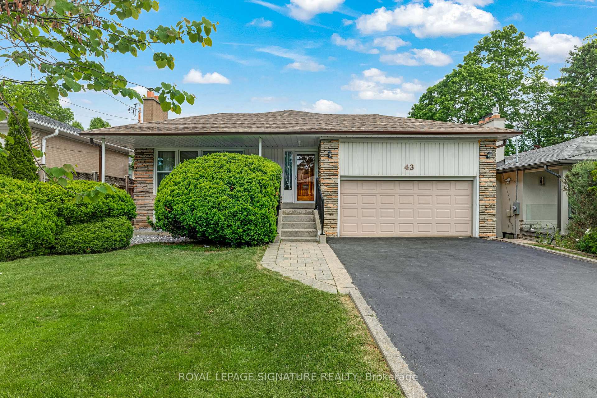 43 Viamede Crescent, Toronto C15, ON M2K 2A7