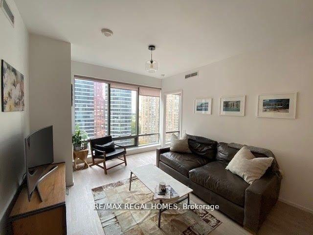 5 St Joseph Street 1407, Toronto C01, ON M4Y 0B6