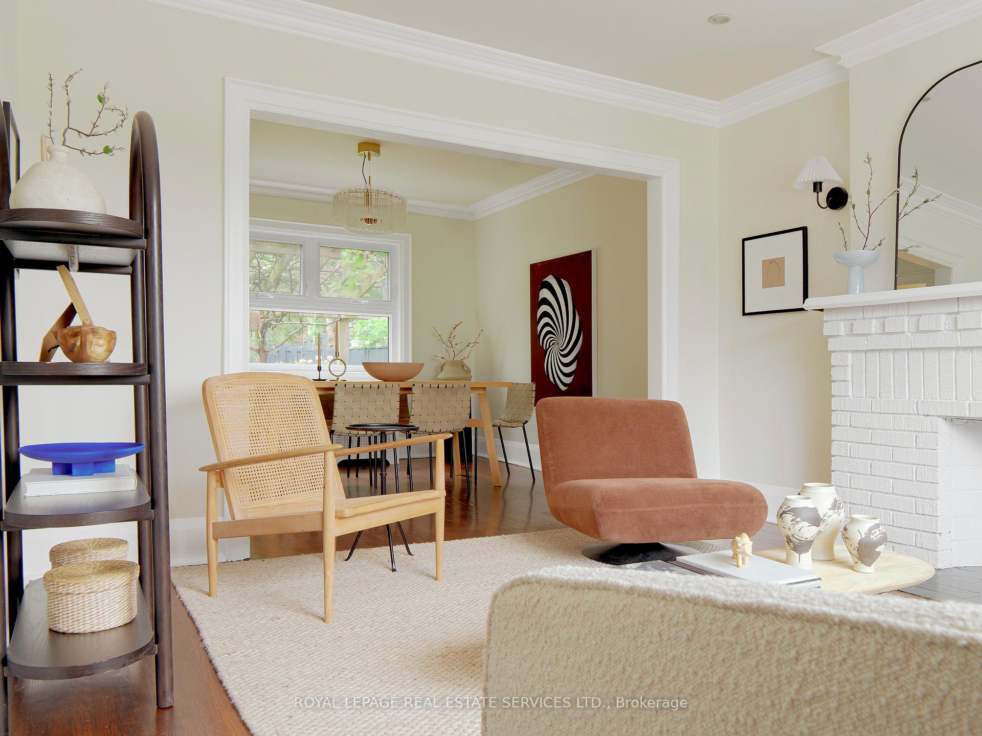 629 Winona Drive, Toronto C03 — photo 4 of 5