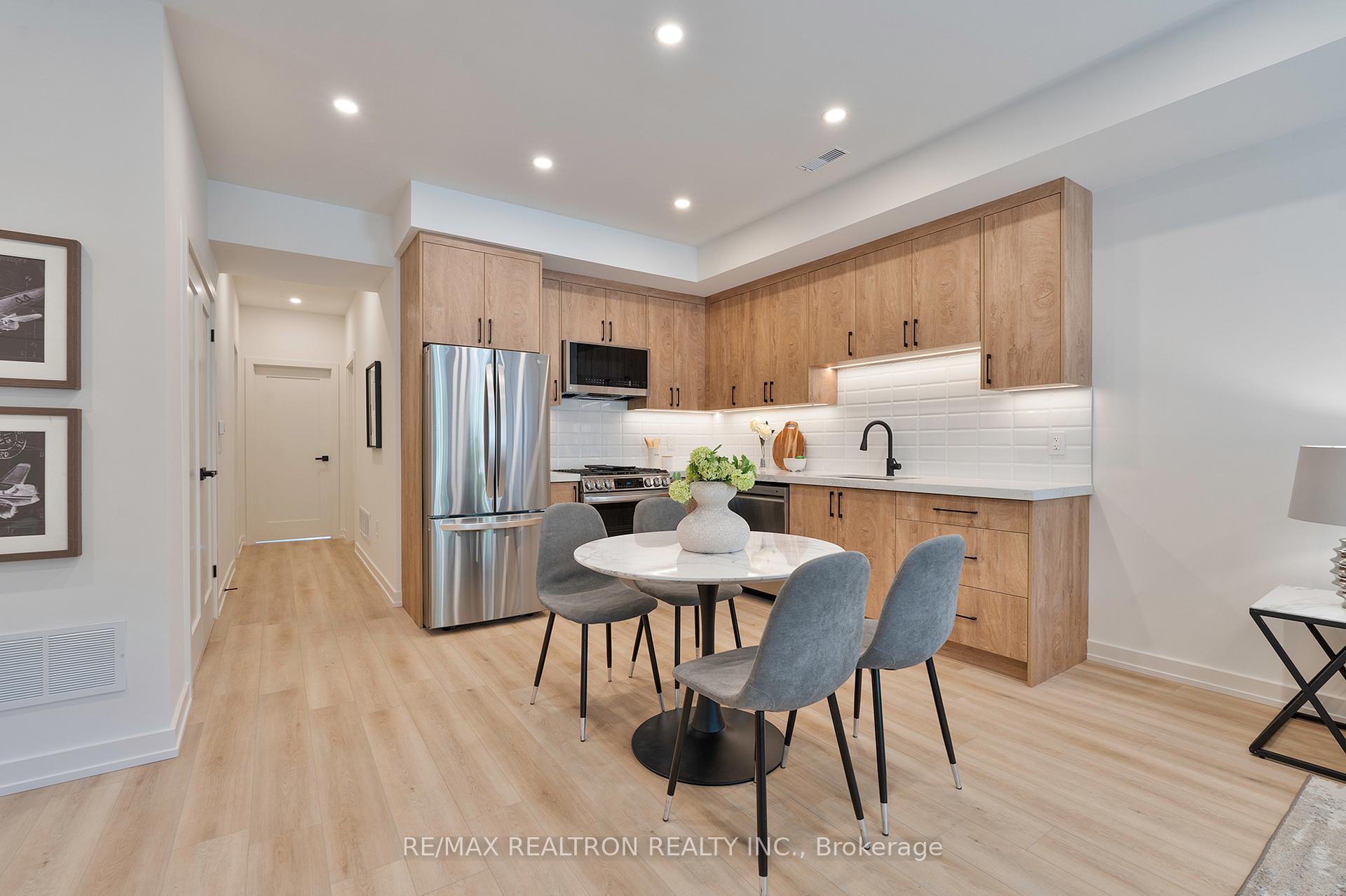 53 alameda Avenue Main, Toronto C03 — photo 2 of 5