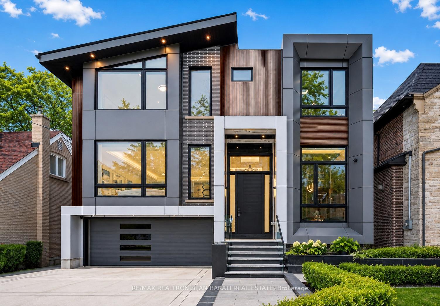164 Norton Avenue, Toronto C14, ON M2N 4A9