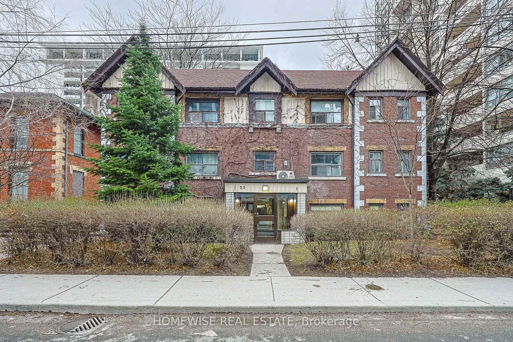 33 Maitland Street 303, Toronto C08, ON M4Y 1C8