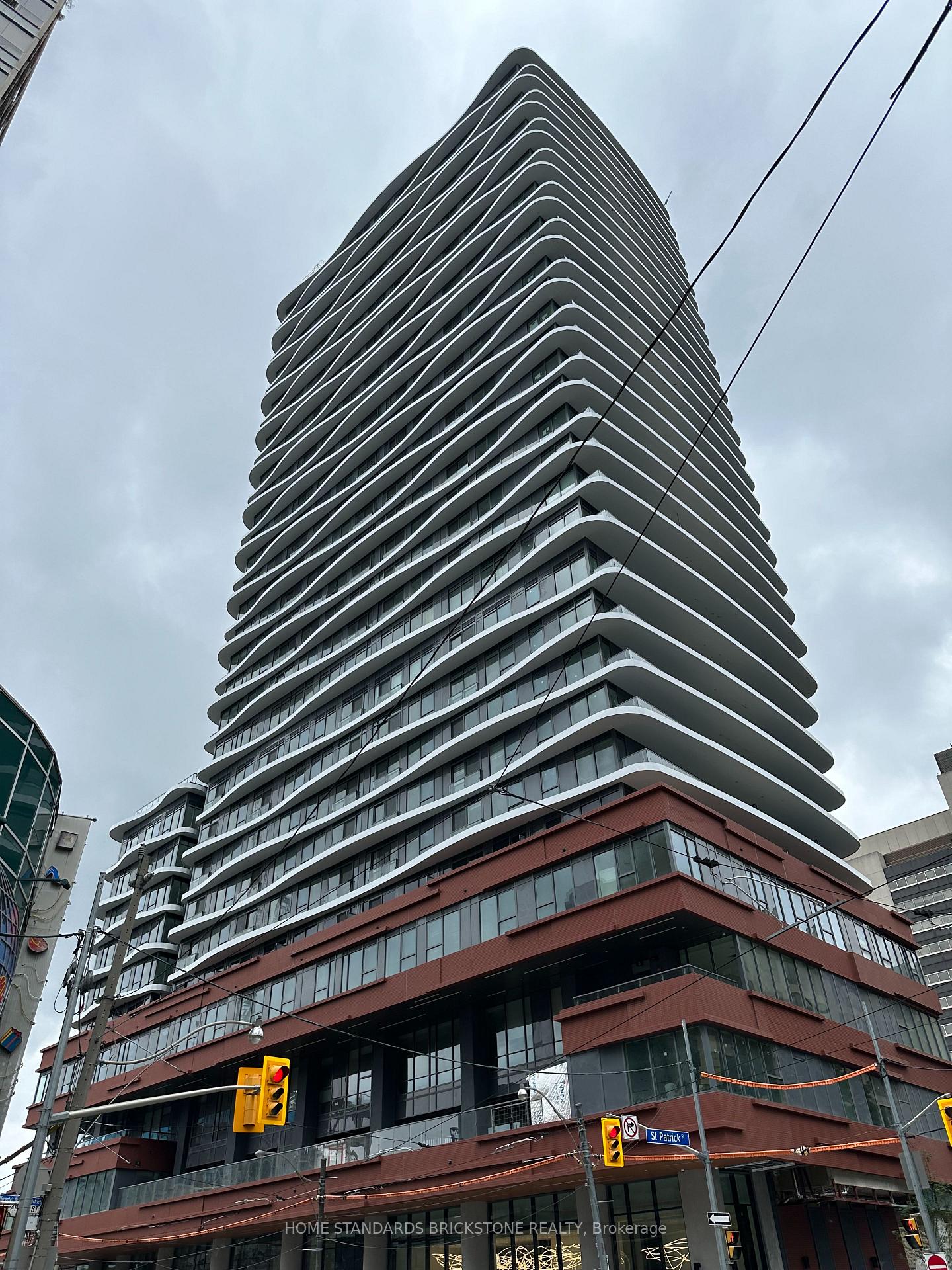 280 Dundas Street W 1407, Toronto C01, ON M5T 0E3