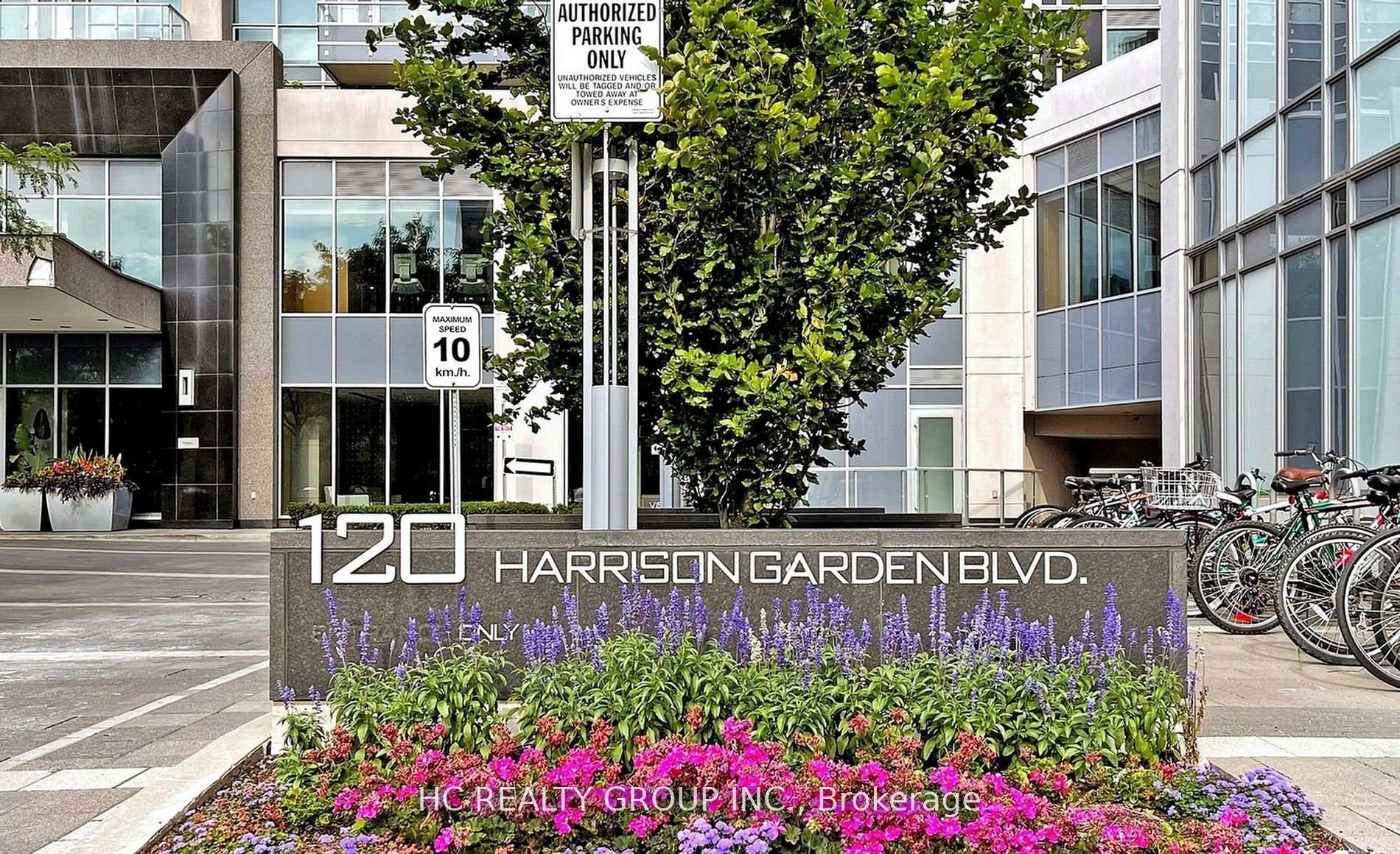 120 Harrison Garden Boulevard 111, Toronto C14, ON M2N 0H1